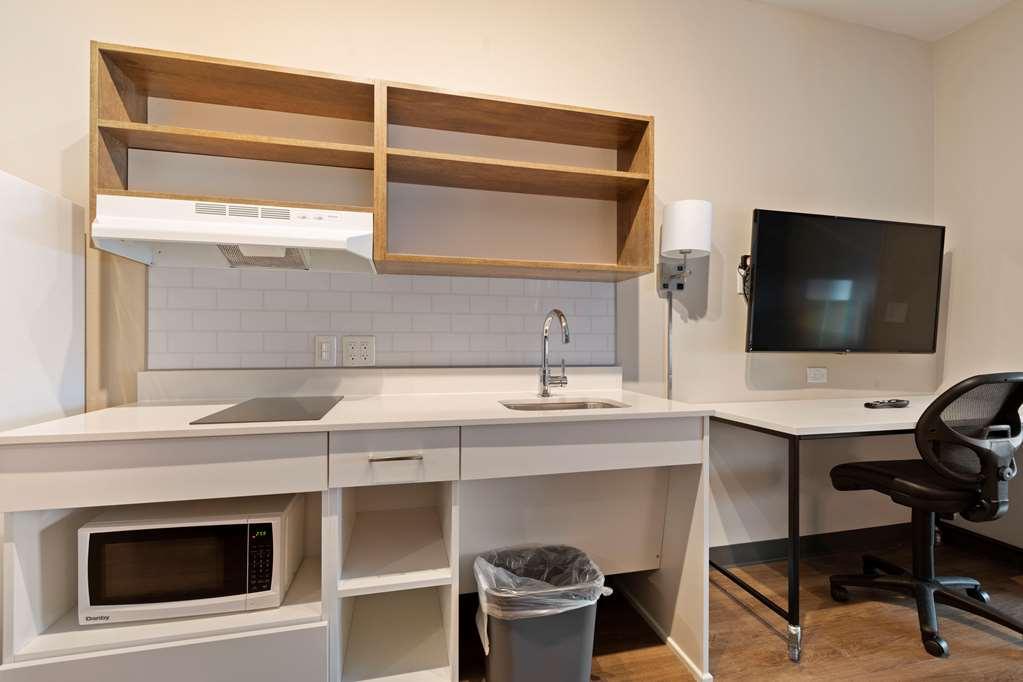 HOTEL EXTENDED STAY AMERICA SUITES - COLONIAL HEIGHTS - FORT LEE COLONIAL  HEIGHTS, VA 2* (United States) - from US$ 103 | BOOKED